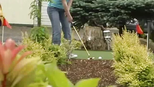 成熟した親友の彼女 無料 エロ 動画 女の子 向け
