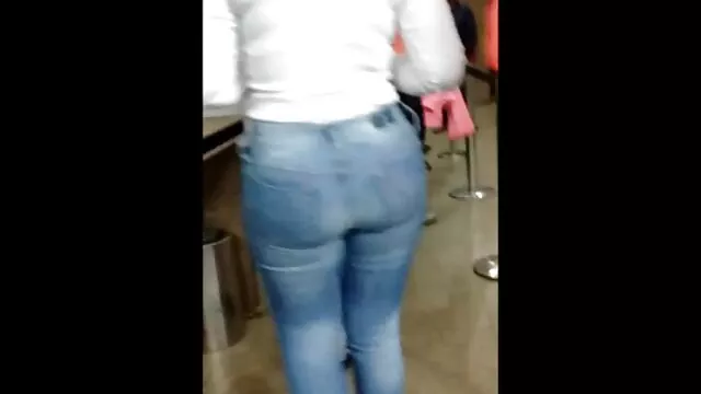 女の子の欲望に感謝する多くの曲線があります エロ 女性 用 動画