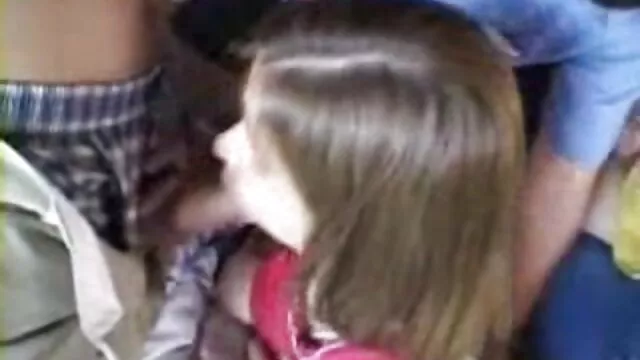 彼女は彼女の嫉妬を作るためにポルノの友人です えっち な 動画 女性 向け